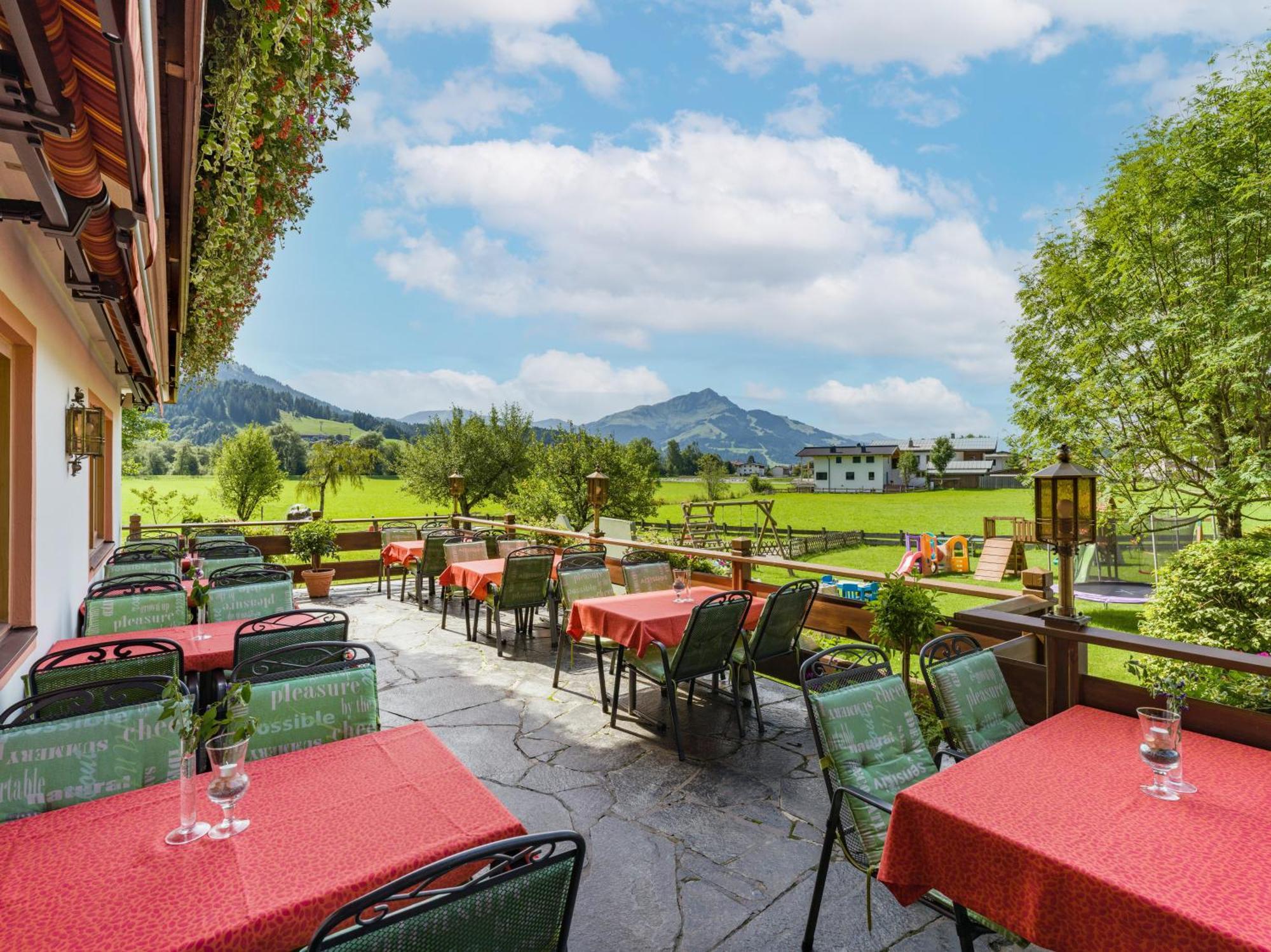 Hotel Neuwirt Kirchdorf in Tirol Exterior foto